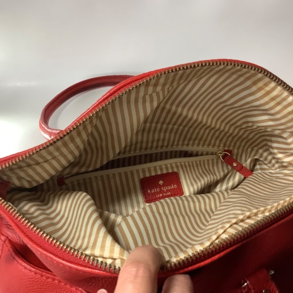 Kate Spade Cobble Hill fold over red shoulder bag - Picture 15 of 16